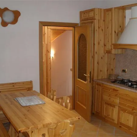 In Isabella 아파트