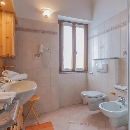 In Isabella 아파트